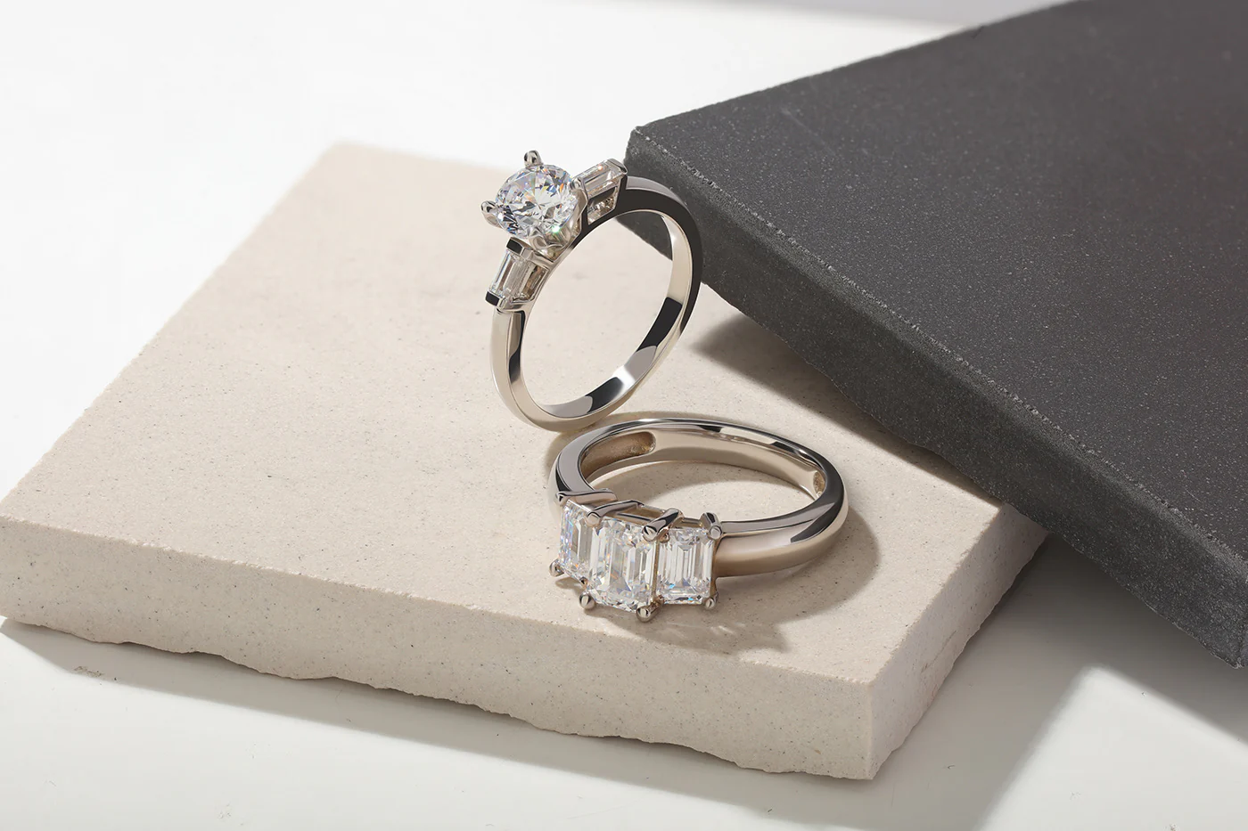How to Choose the Perfect Silver Engagement Ring