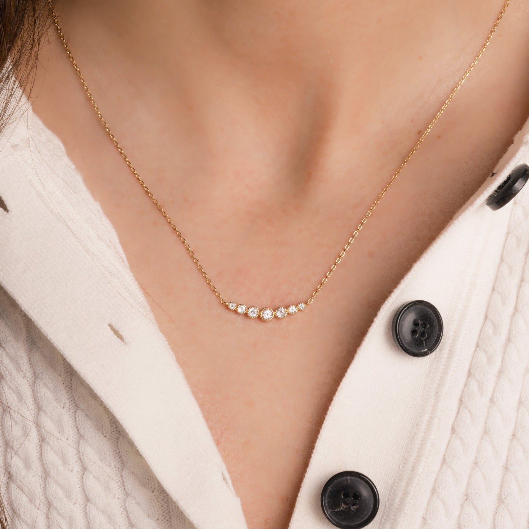 Bezel Gradient Bar Necklace