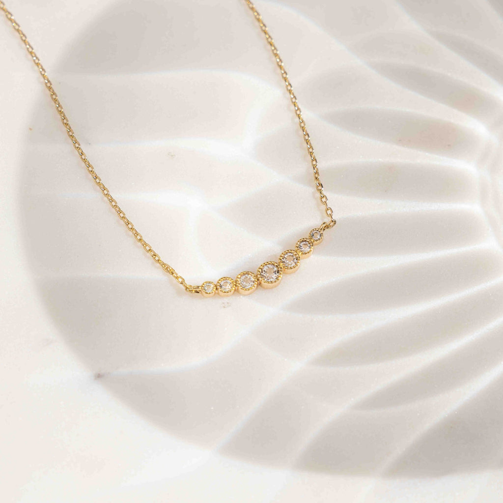 Bezel Gradient Bar Necklace