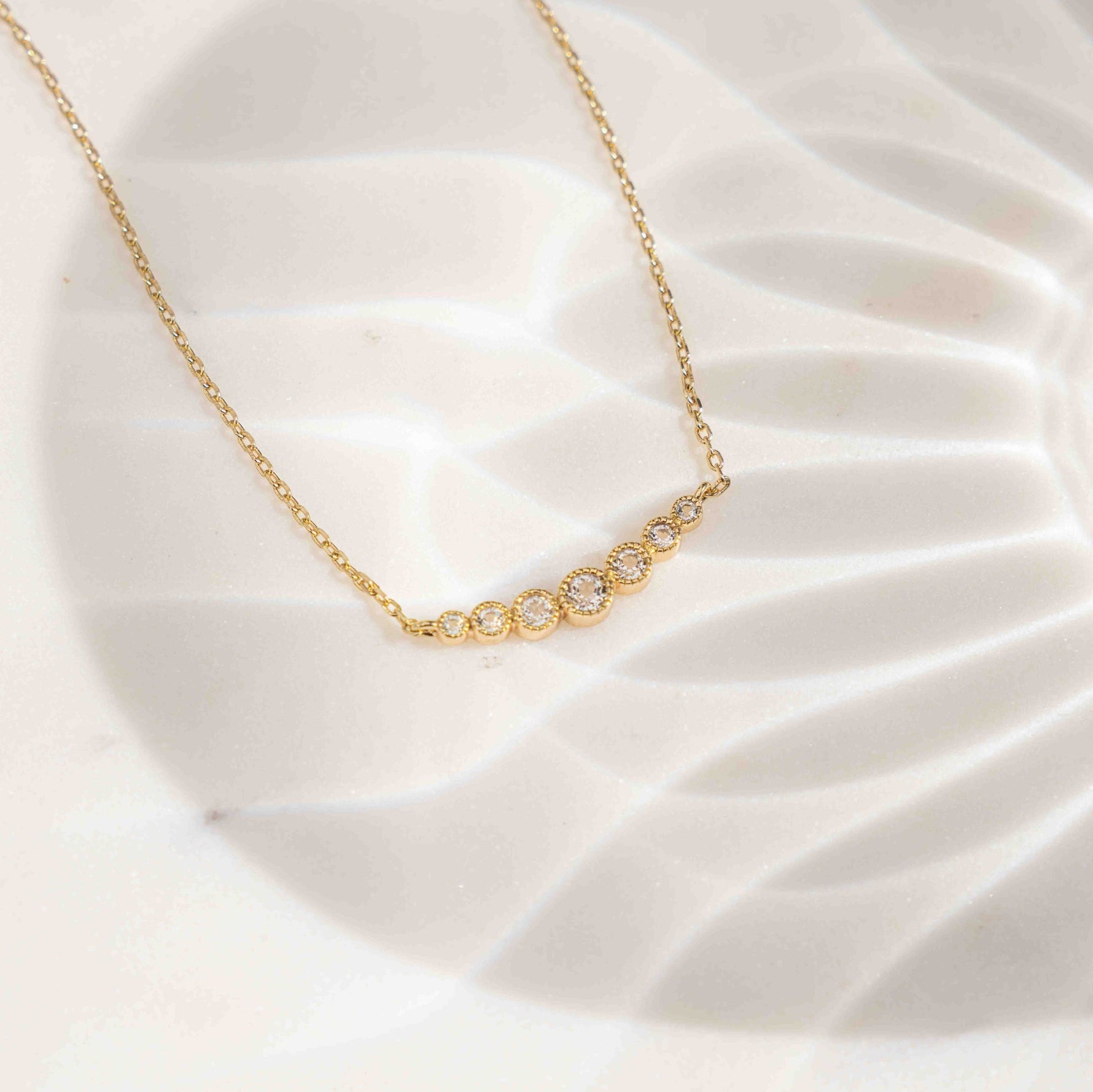 Bezel Gradient Bar Necklace