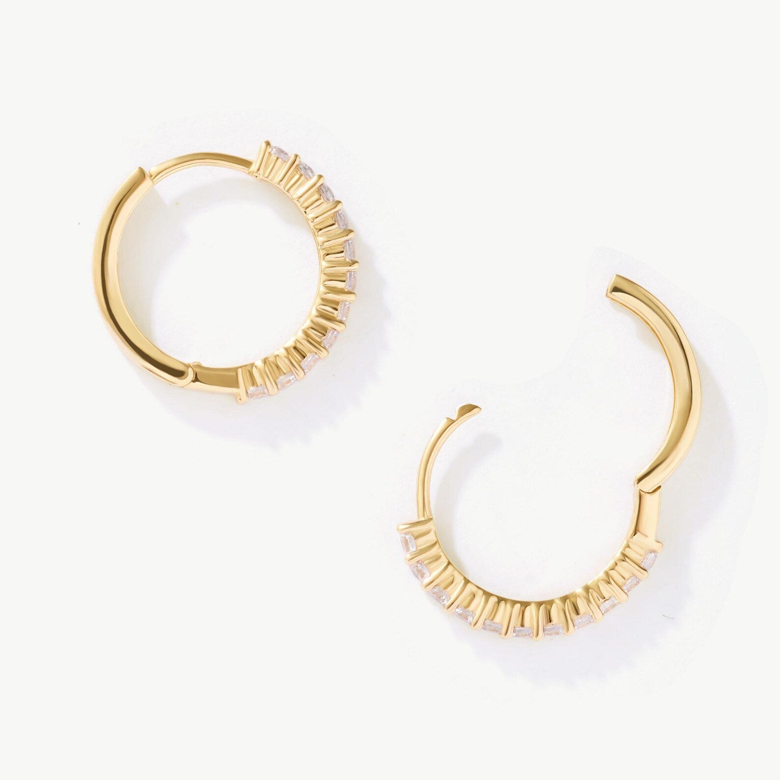 Classic Shared Prong Half Hoops