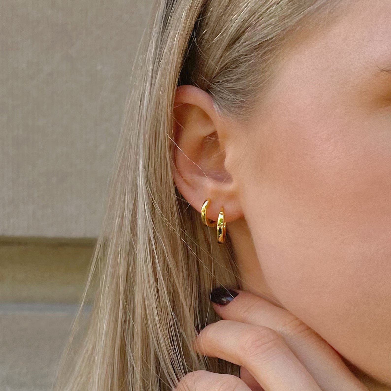 Classic Sleek Hoops