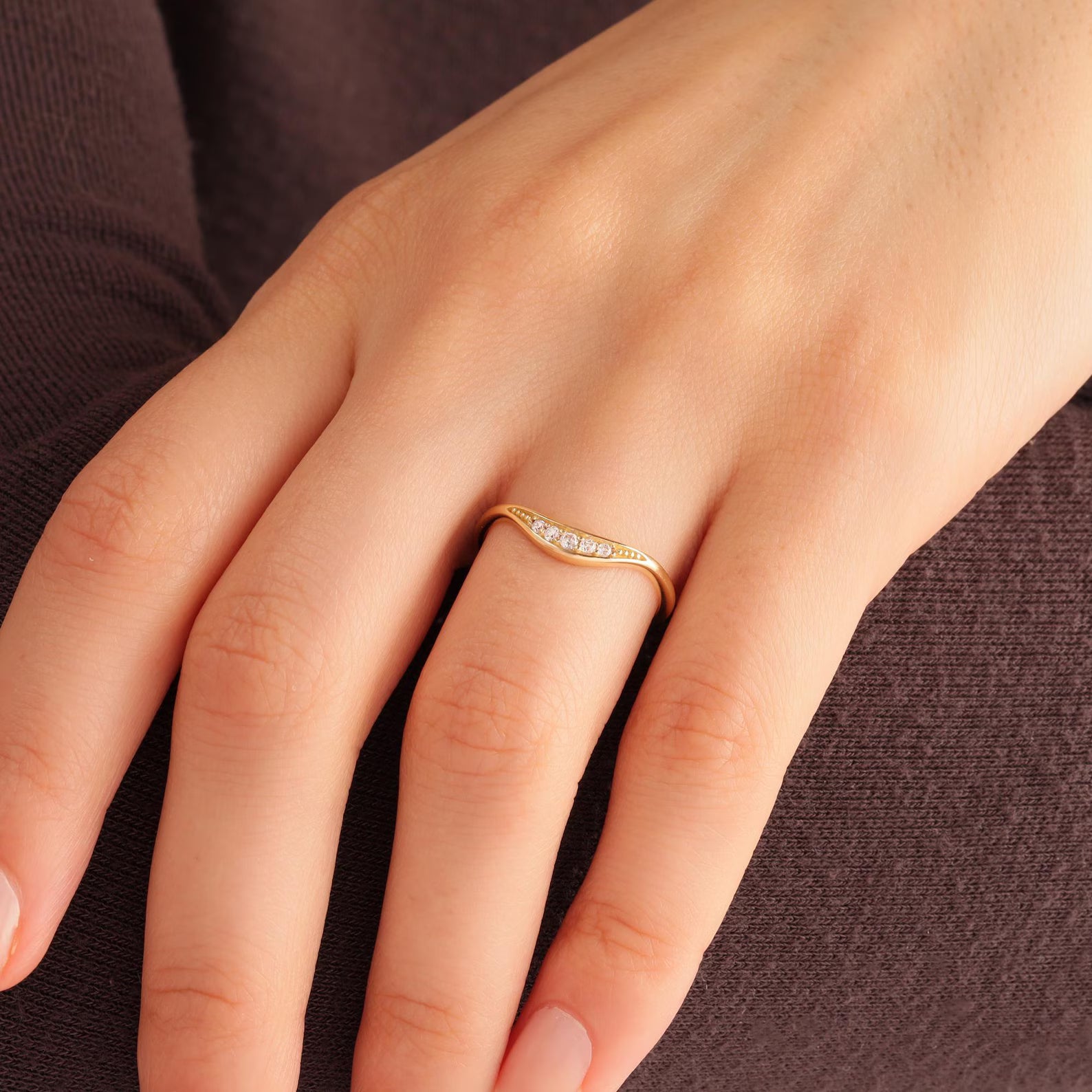Curve Diamond Ring