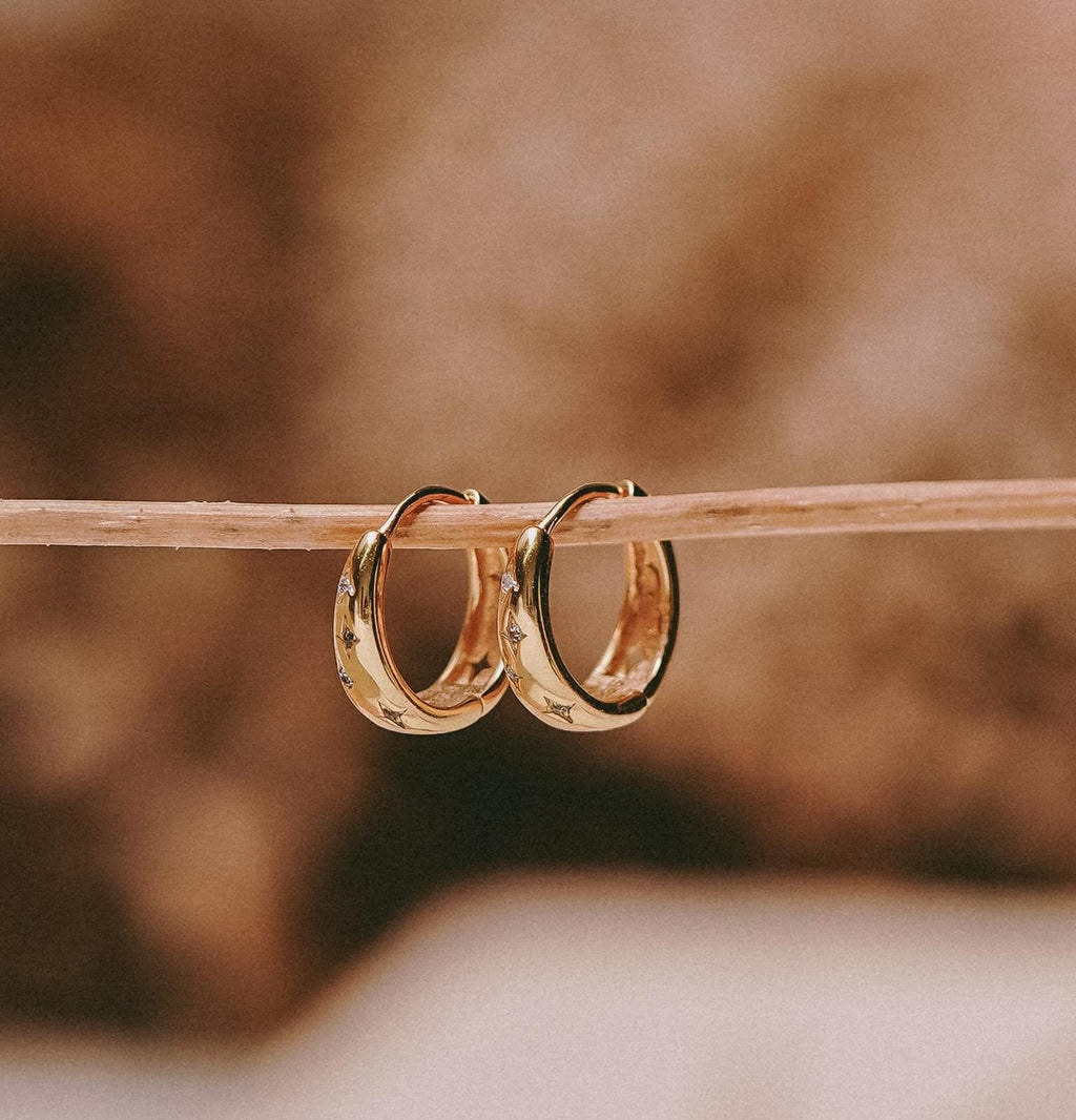 Dainty Star Huggie Hoop Earrings