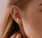 Dainty Star Huggie Hoop Earrings