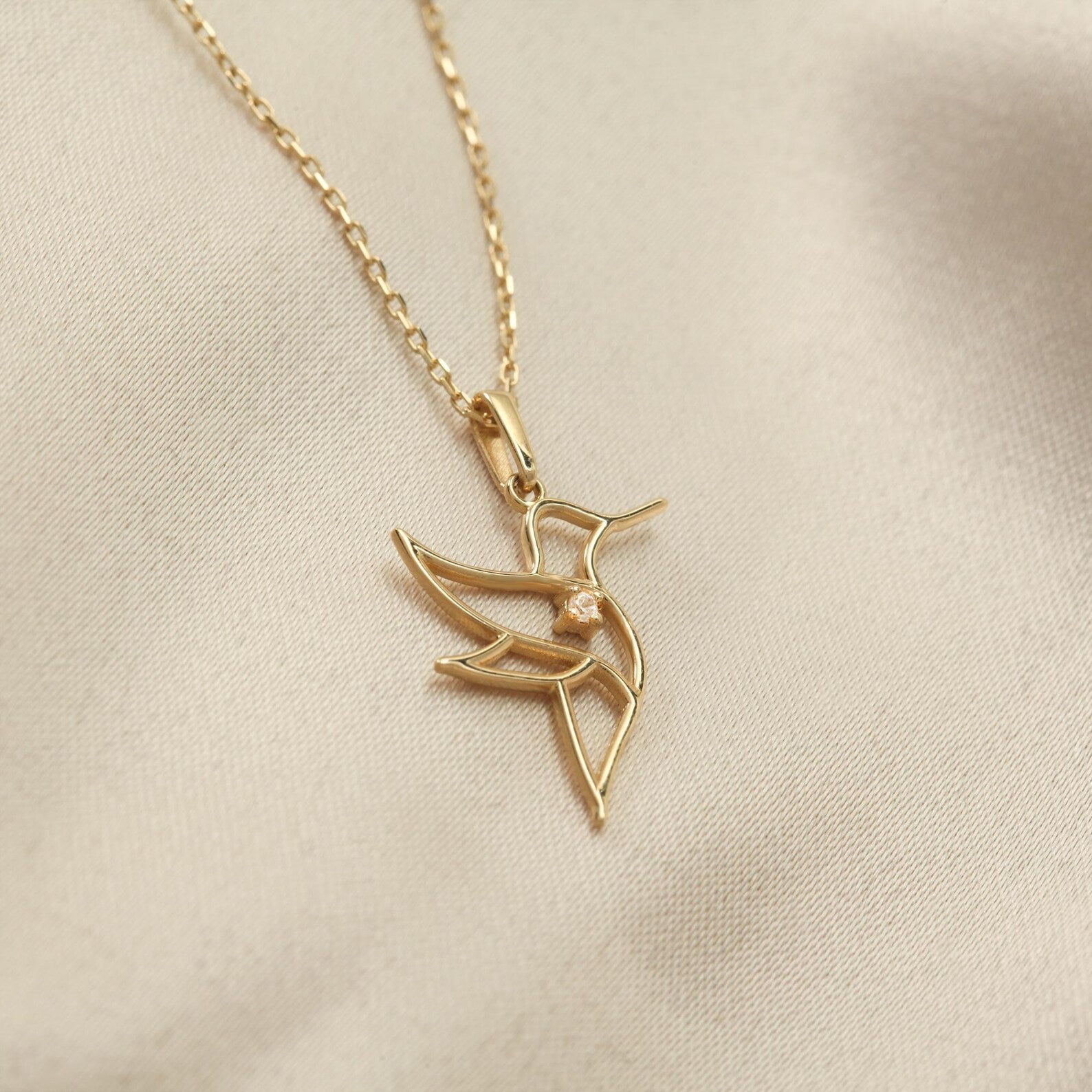 Bird Pendant Necklace