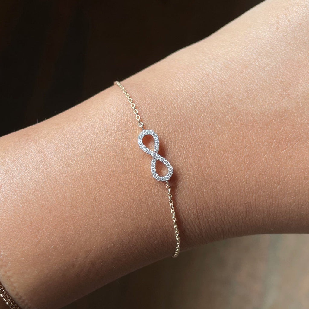 Infinity Motif Diamond Chain Bracelet