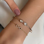 Infinity Motif Diamond Chain Bracelet