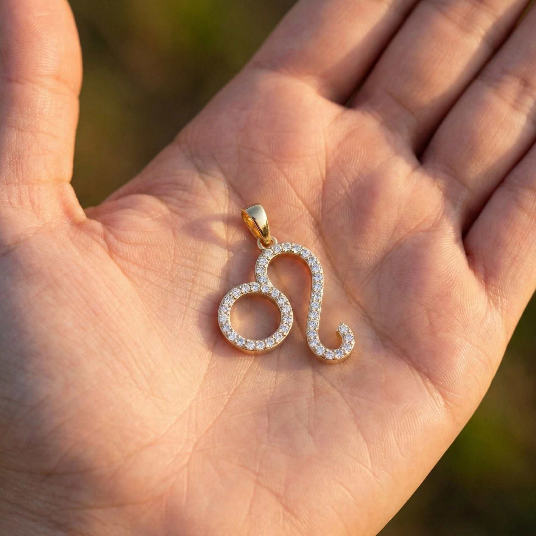 Leo Zodiac Sign Pendant Necklace