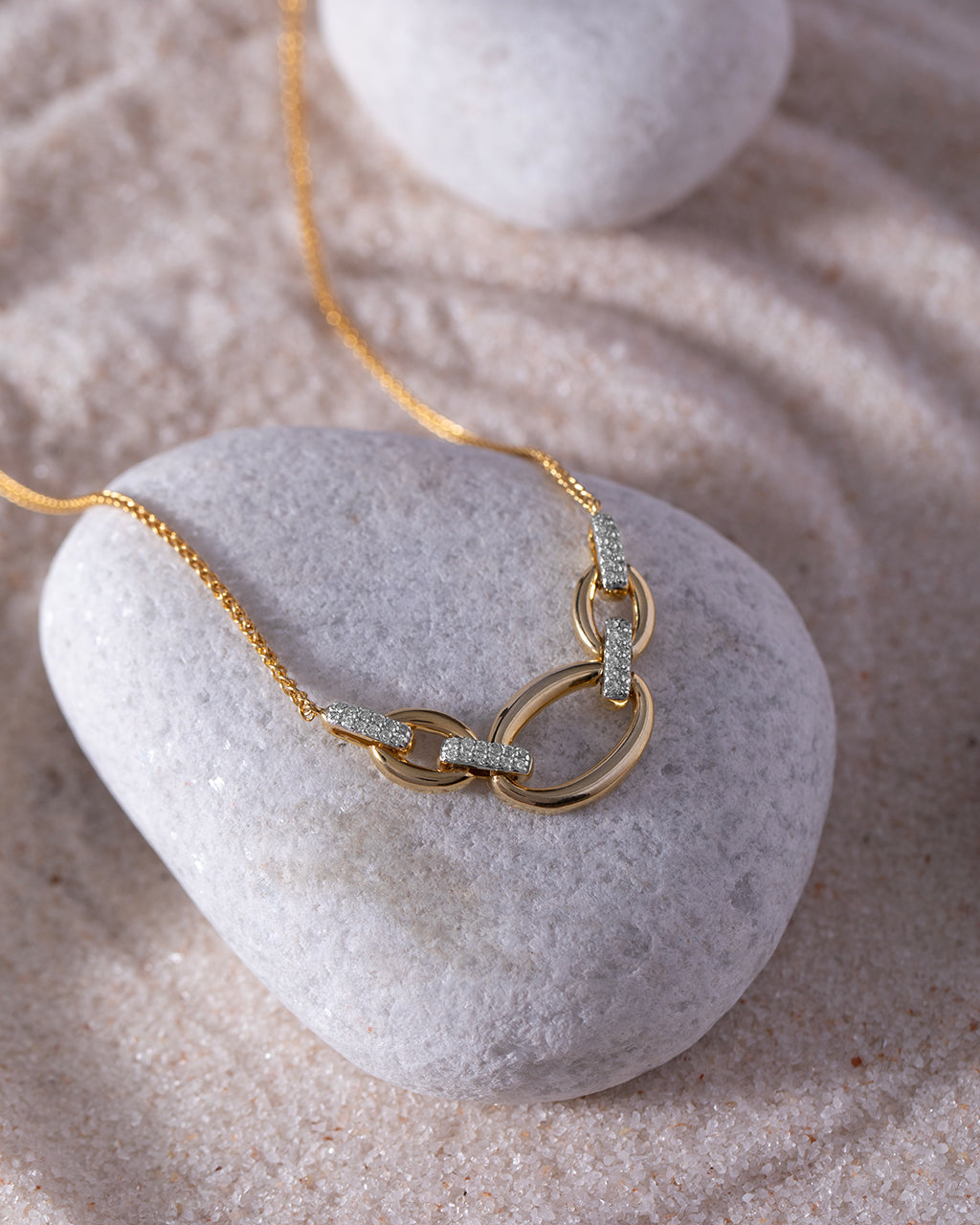 Luxe Chain Link Diamond Necklace