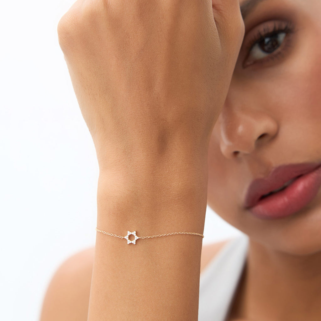Minimal Star Diamond Bracelet
