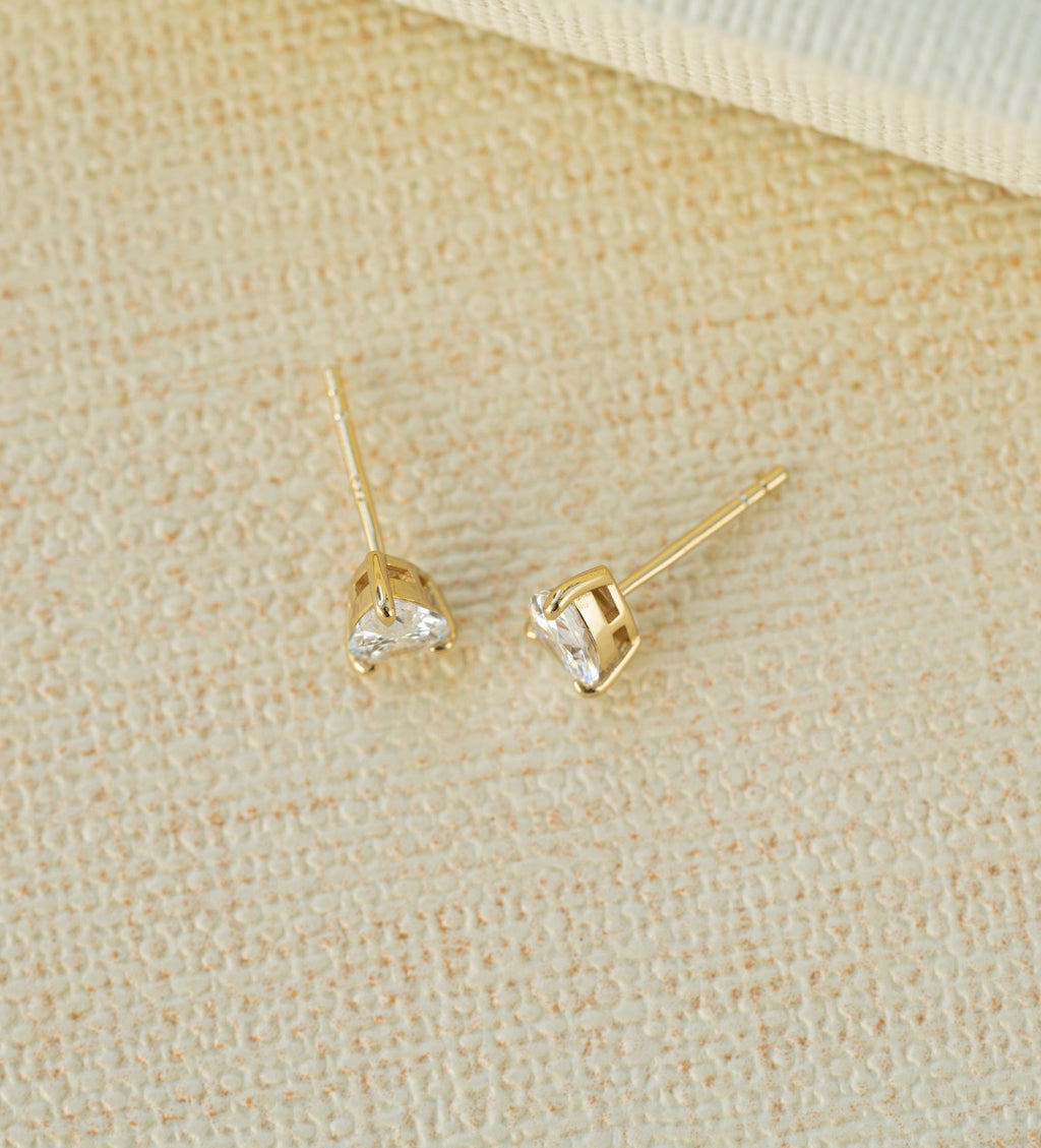 Pear Solitaire Stud Earrings