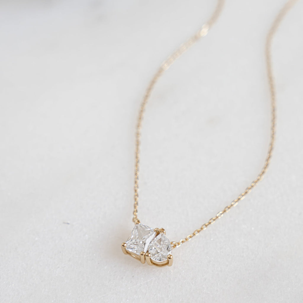 Prong Setting Toi et Moi Necklace