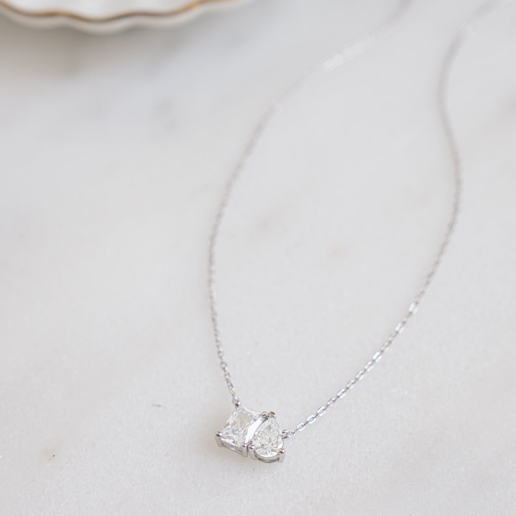 Prong Setting Toi et Moi Necklace