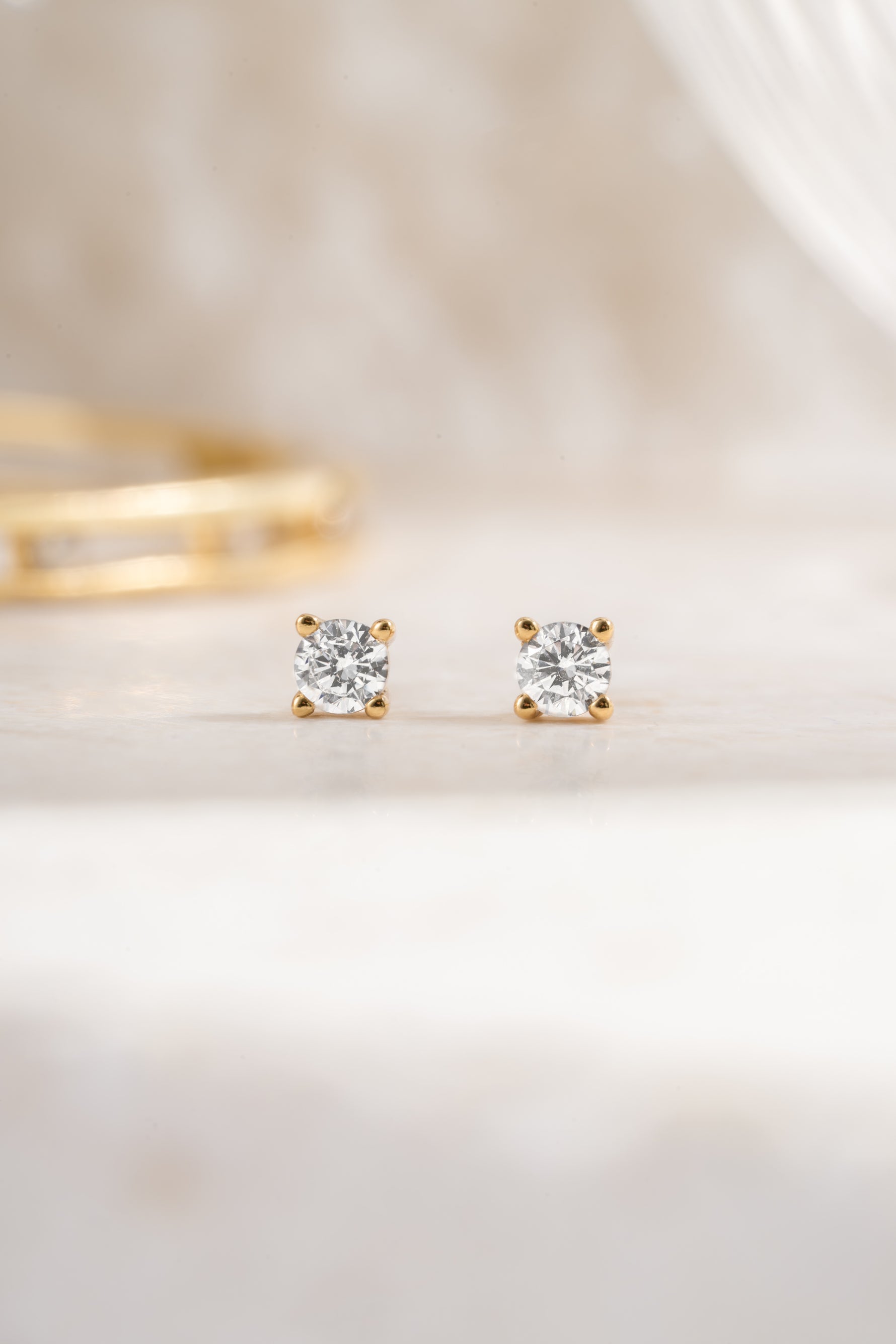Prong Round Solitaire Studs