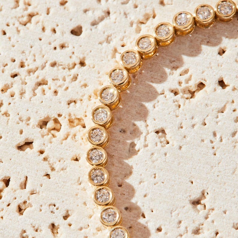 Round Diamond Bezel Set Tennis Bracelet