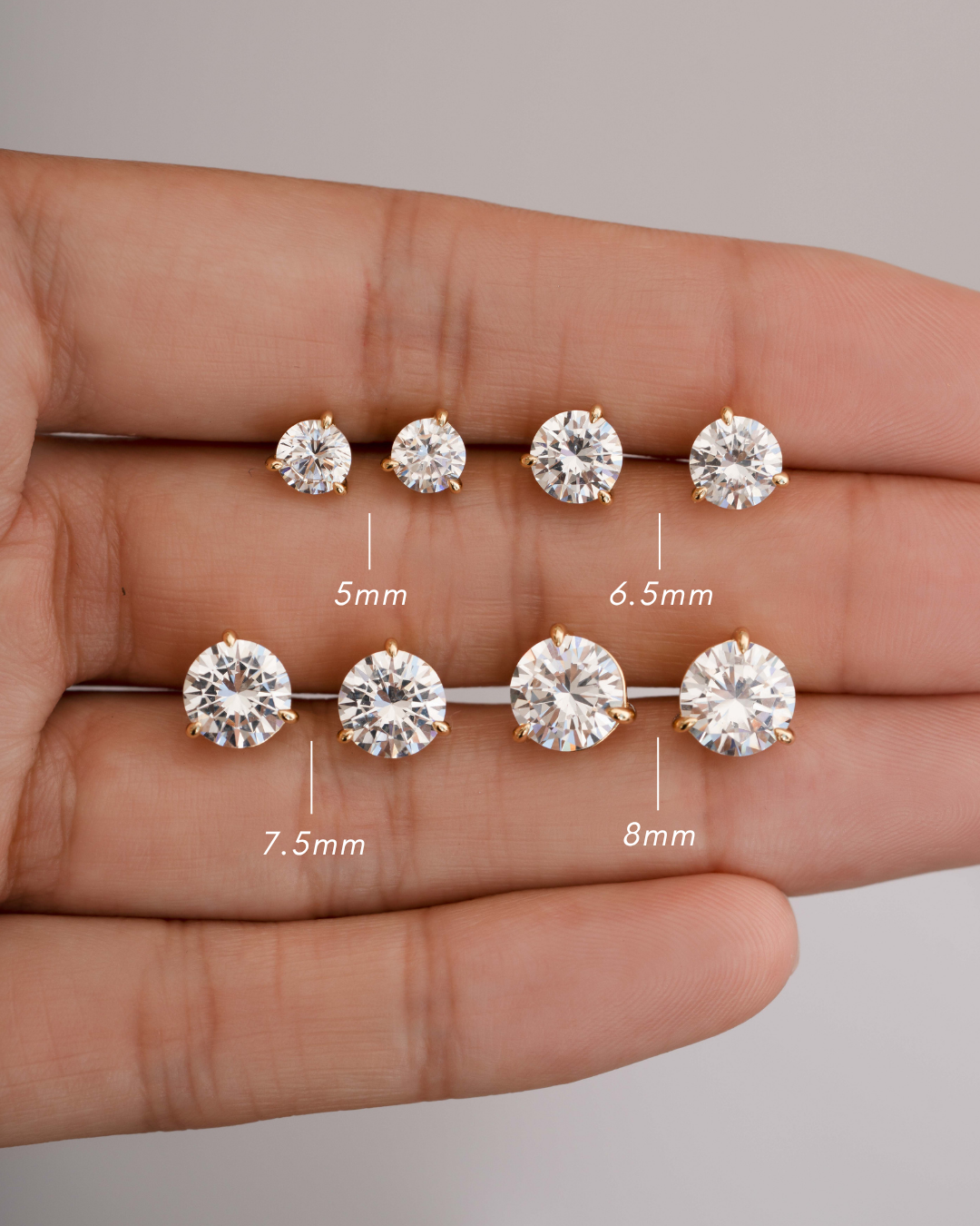 Round Solitaire Stud Earrings