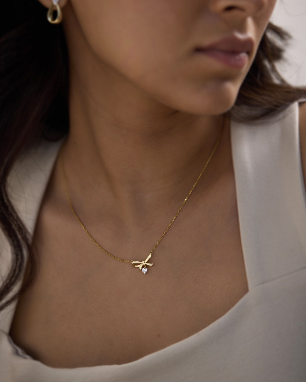 Sweet Bow Diamond Pendant Necklace