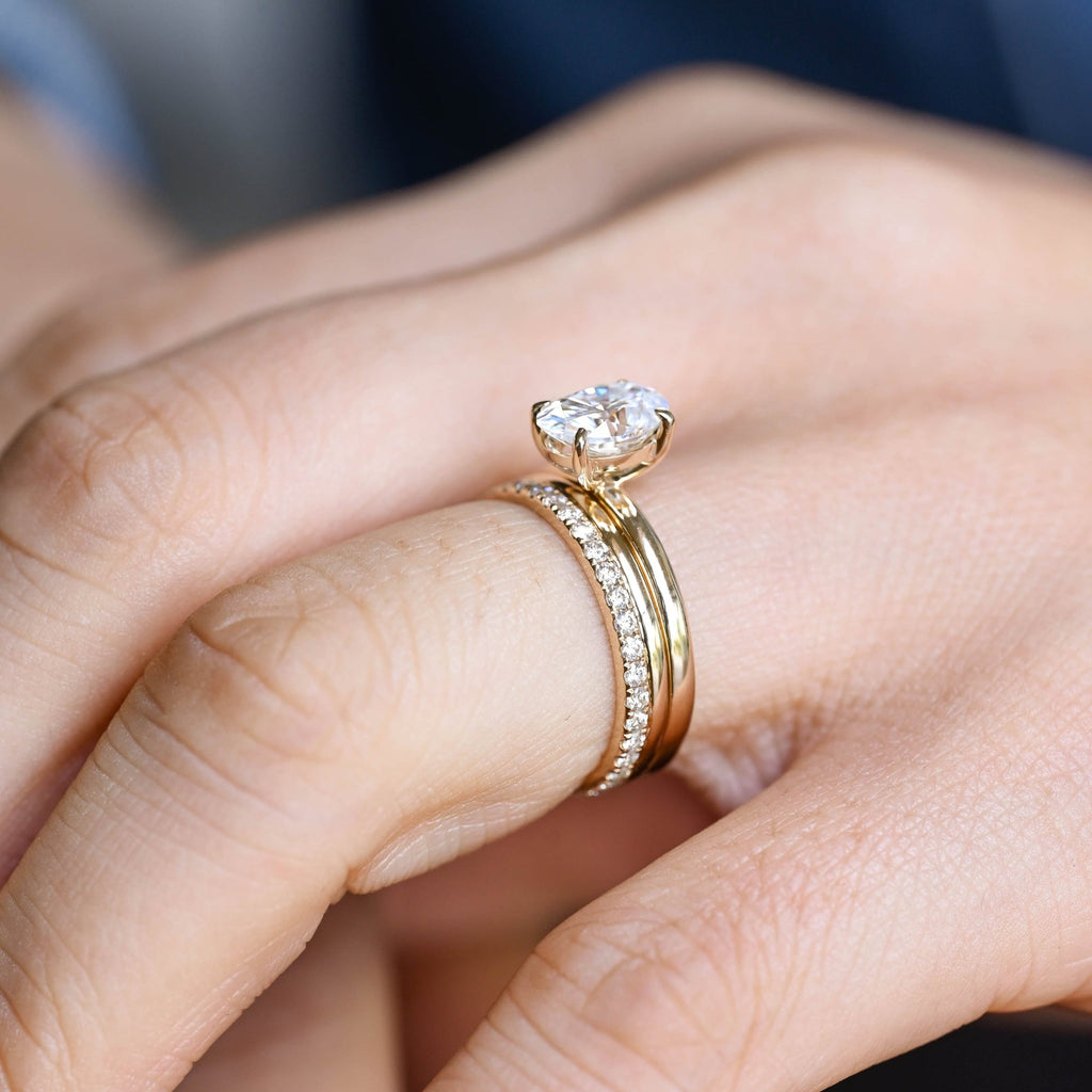 The Amara Bridal Set - Round Solitaire Bridal Ring Set