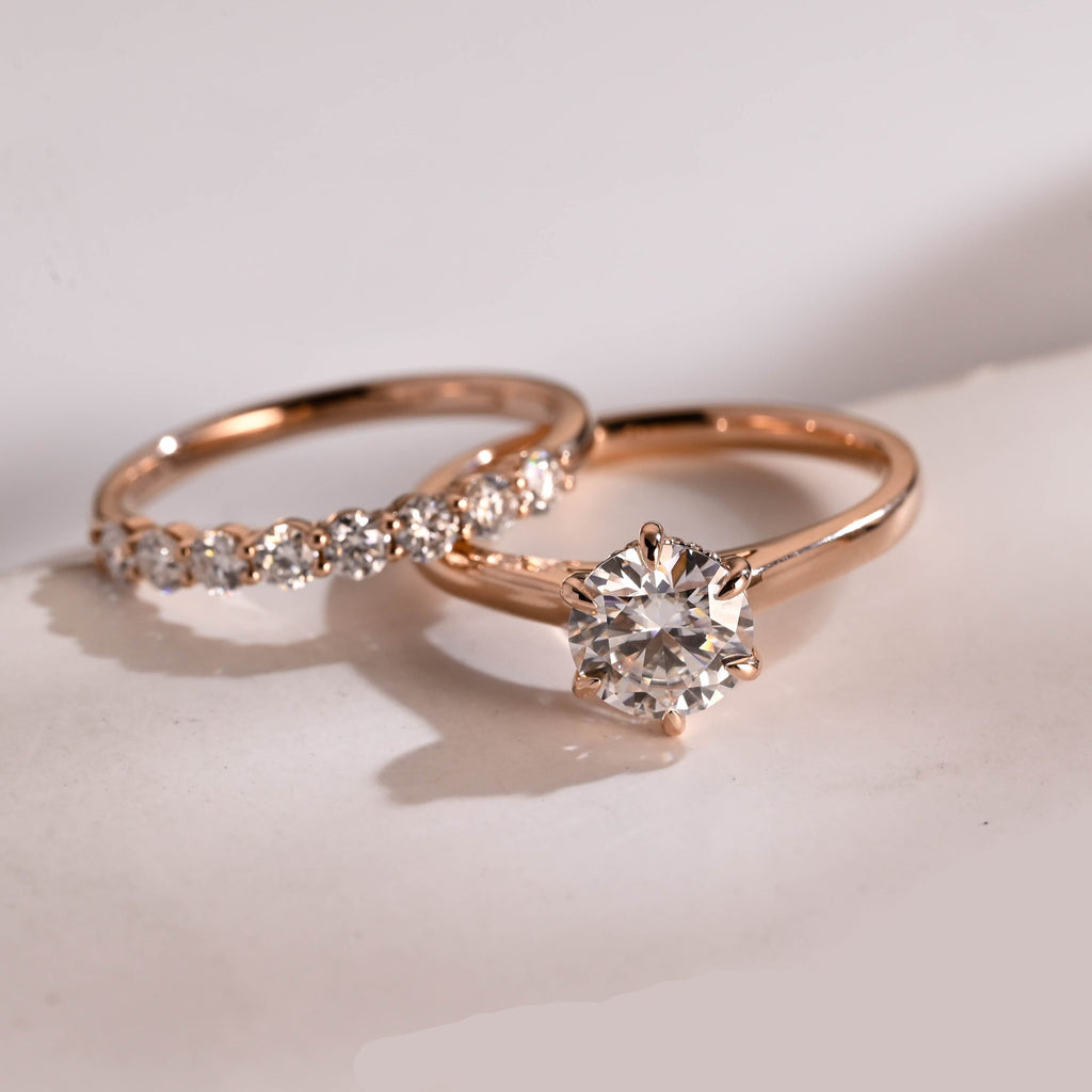 The Aria Bridal Set - Round Solitaire Ring with Curved Diamond Band