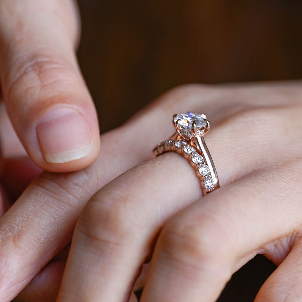 The Aria Bridal Set - Round Solitaire Ring with Curved Diamond Band