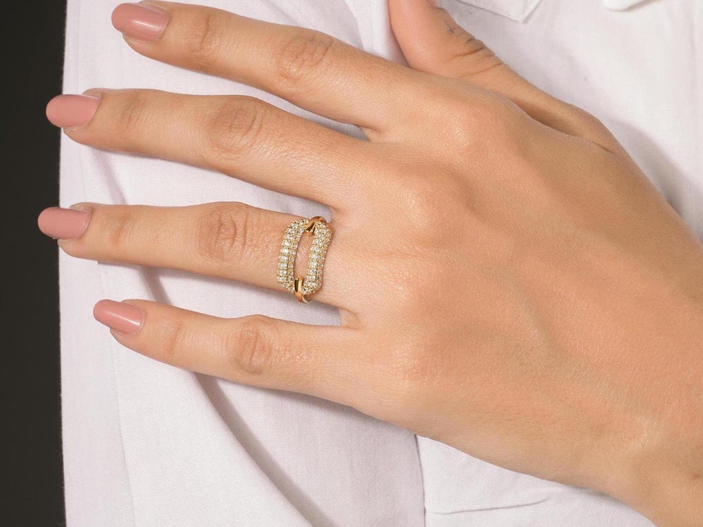 The Aureli Link Ring - Pavé Diamond Link Ring