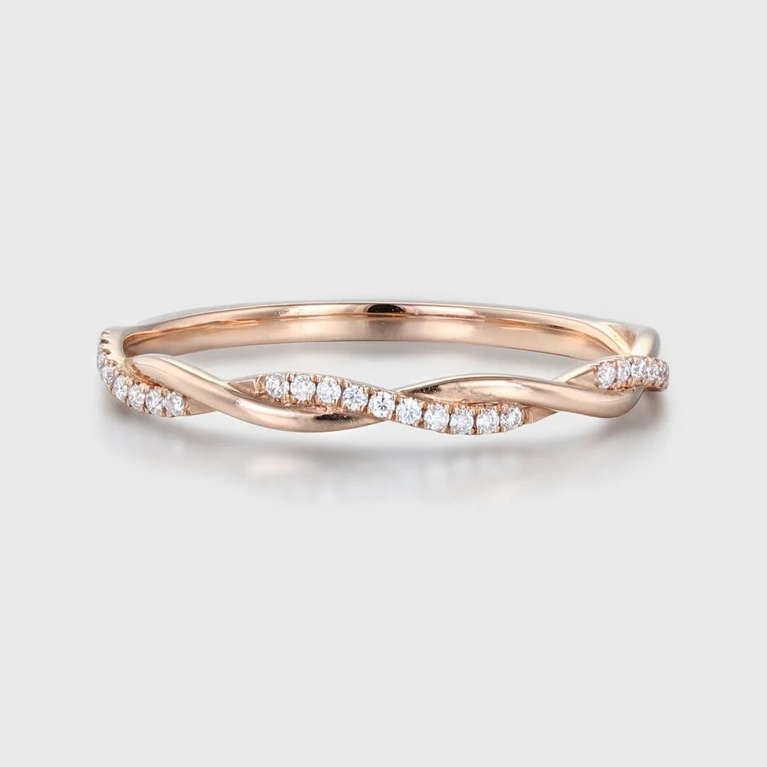 The Aveline Ring - Diamond Twist Band
