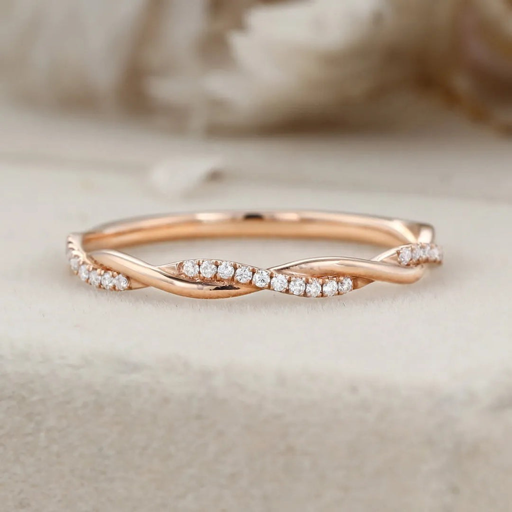 The Aveline Ring - Diamond Twist Band