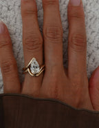 The Elara Bridal Set - Pear Diamond Bypass Bridal Set