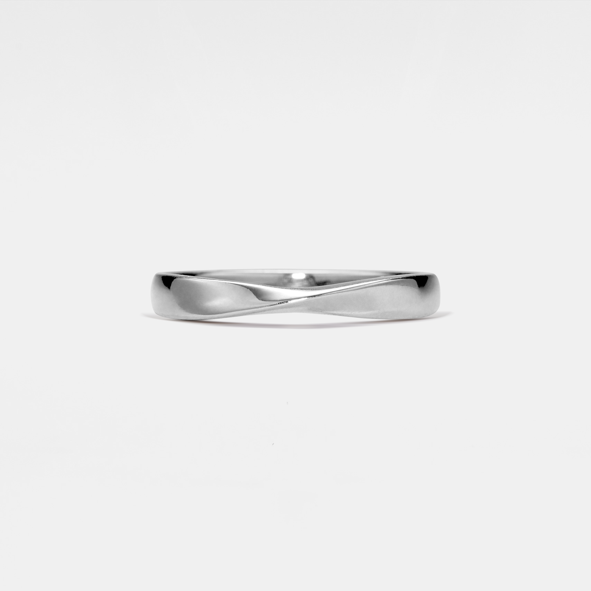 The Elin Band - Curved Contour Gold Band