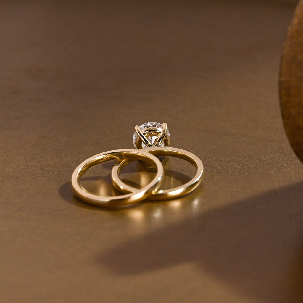 The Elise Bridal Set - Round Solitaire Ring with Plain Wedding Band
