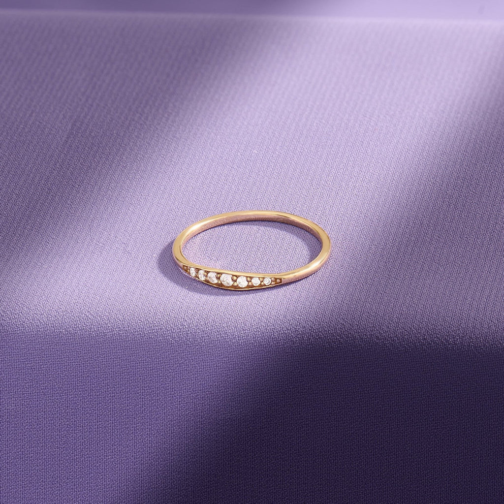 The Ella Band - Graduated Diamond Accent Ring