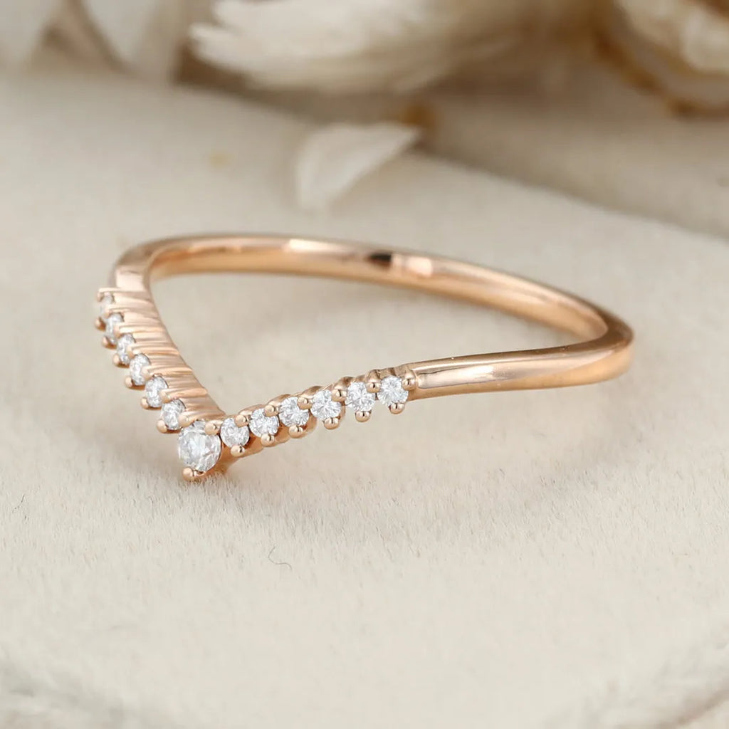 The Evara Ring - Pavé Diamond Contour Band