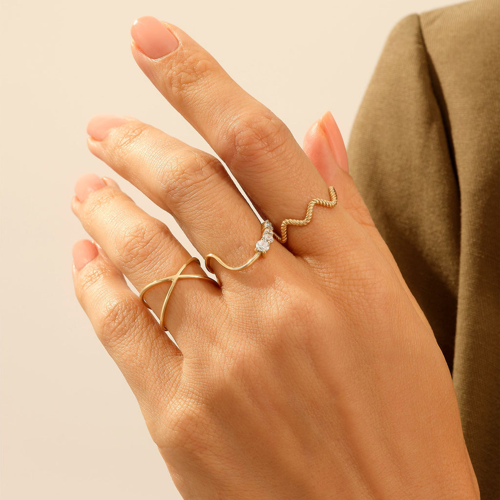 The Ondine Ring - Round Brilliant Wave Band in Silver