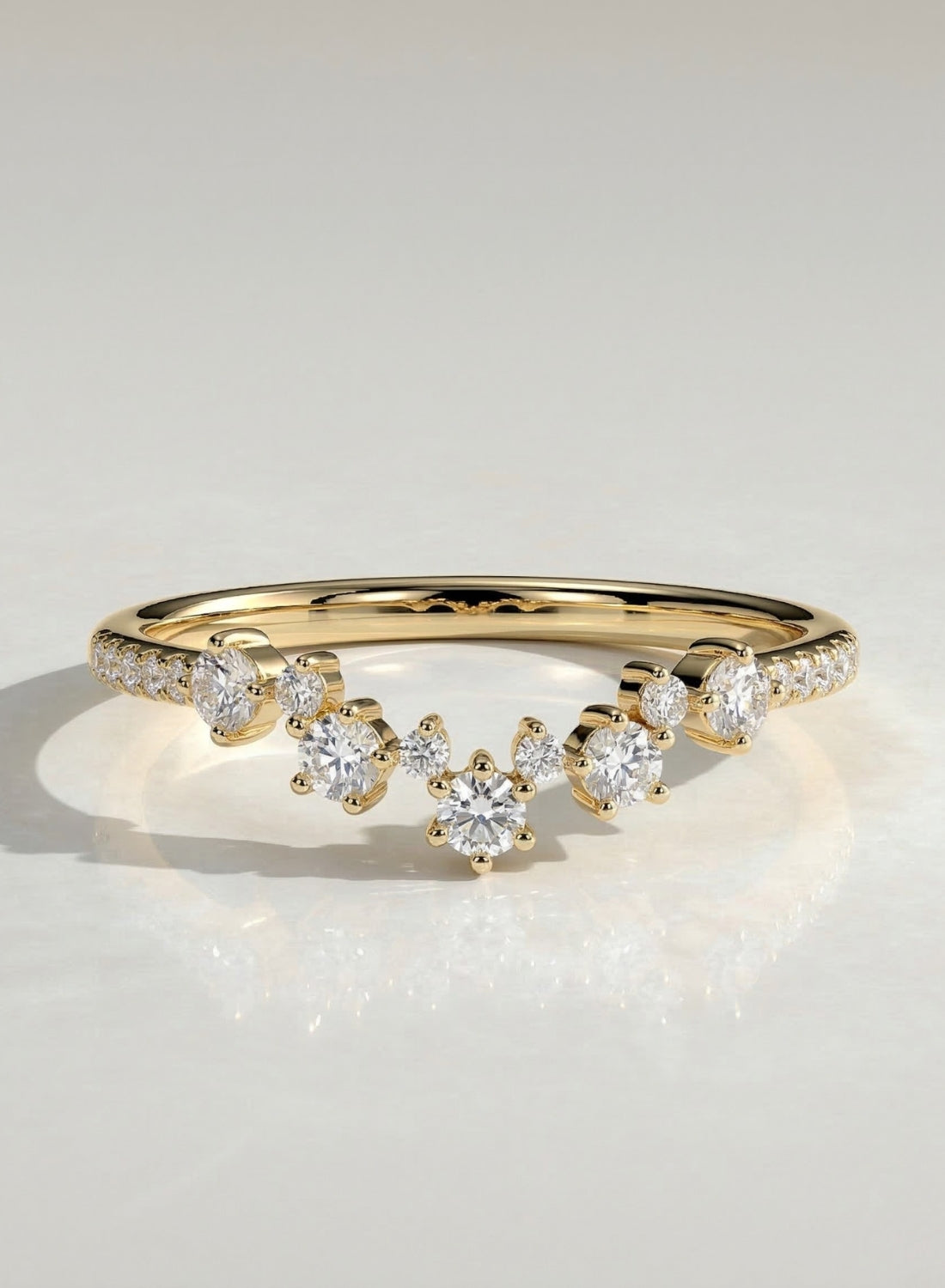 The Serelle Ring - Graduated Diamond Crown Band