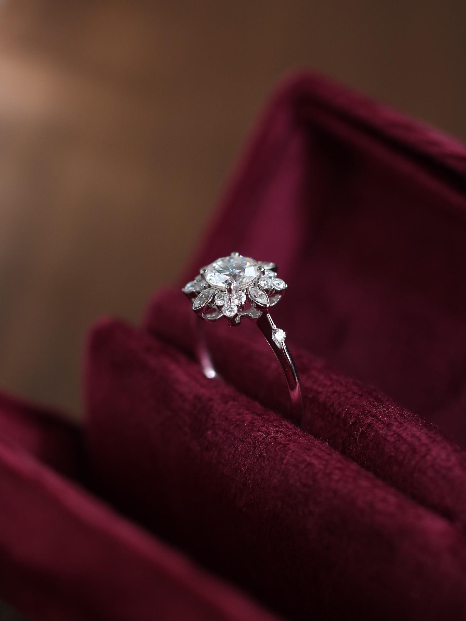 The Solmira Ring - Diamond Starburst Halo