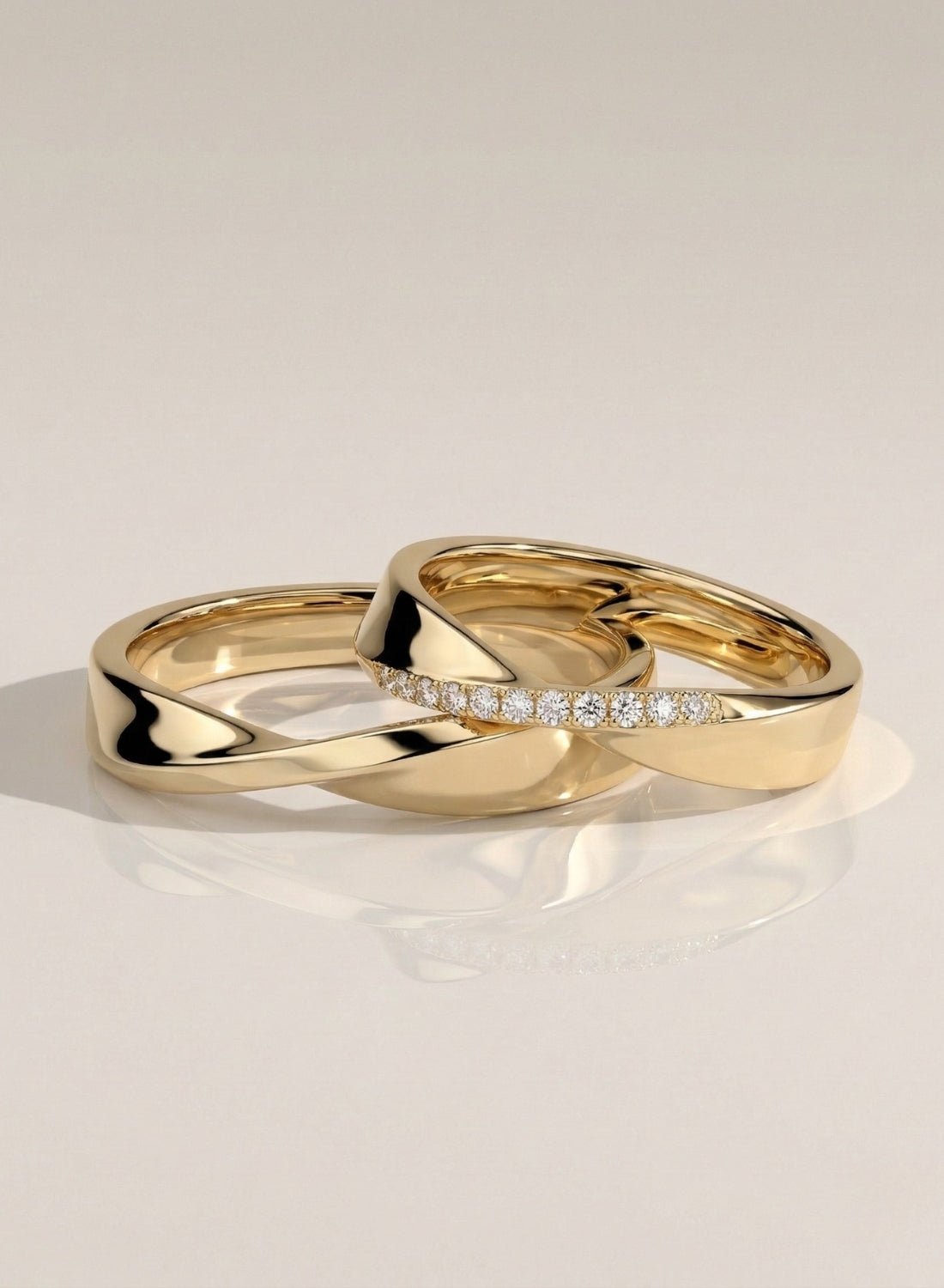 The Sorène Band - Twisted Crossover Band in Silver