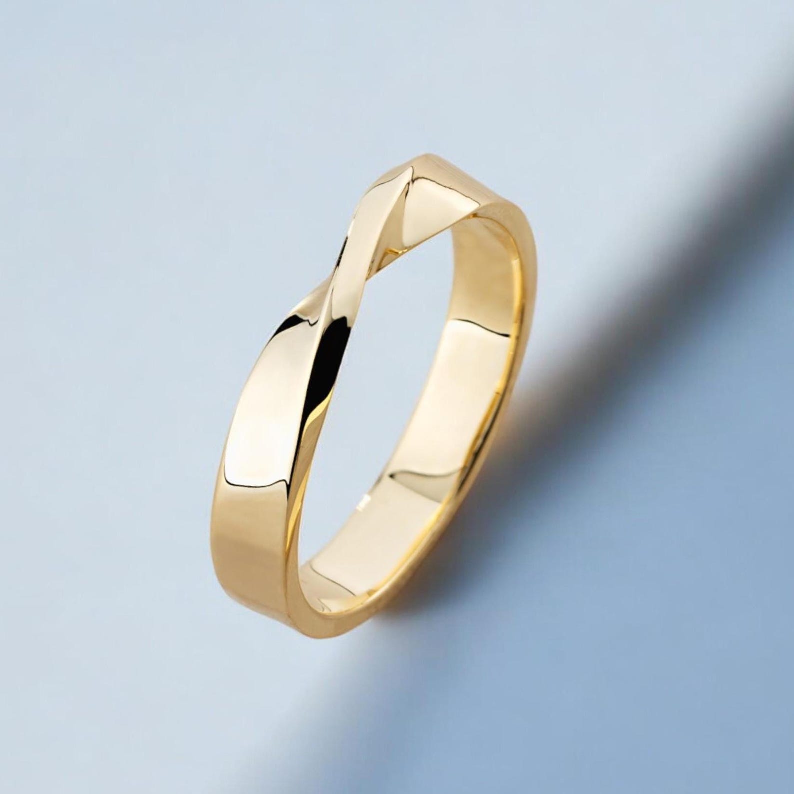 The Sorène Band - Twisted Crossover Band in Silver