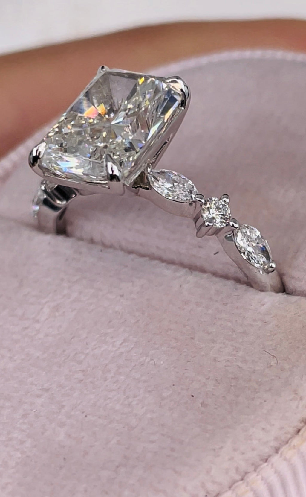 The Sydney Ring - Radiant Scattered Band Ring