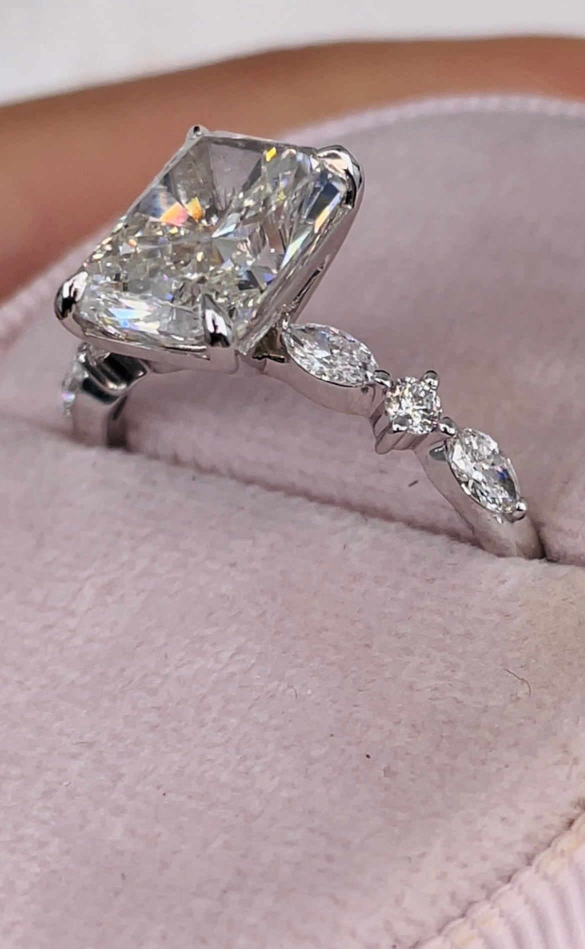 The Sydney Ring - Radiant Scattered Band Ring
