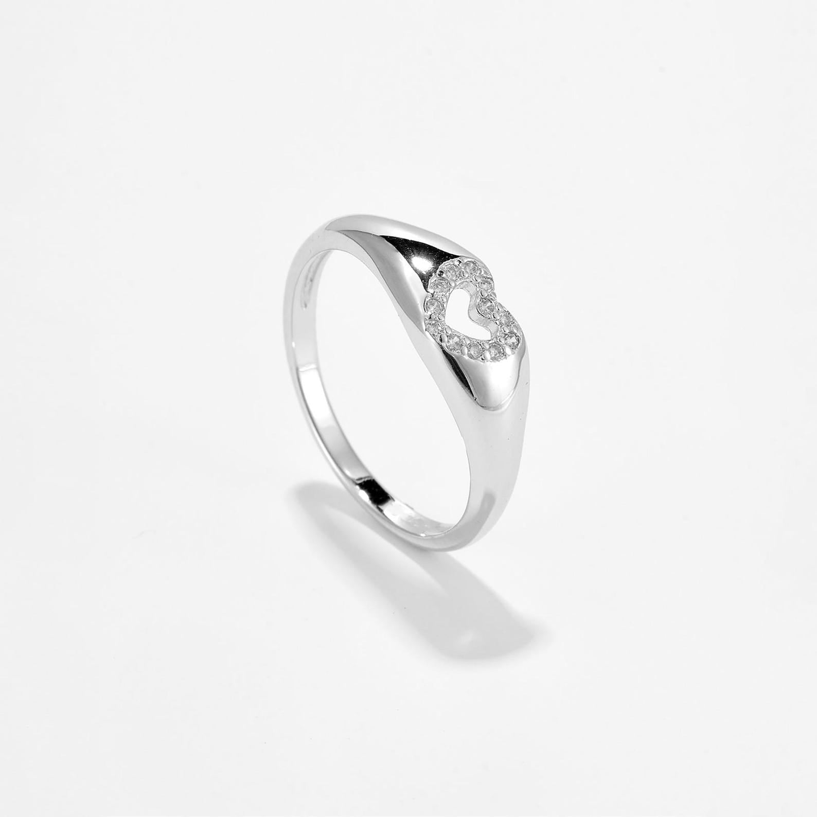 The Amora Ring - Pavé Heart Diamond Ring