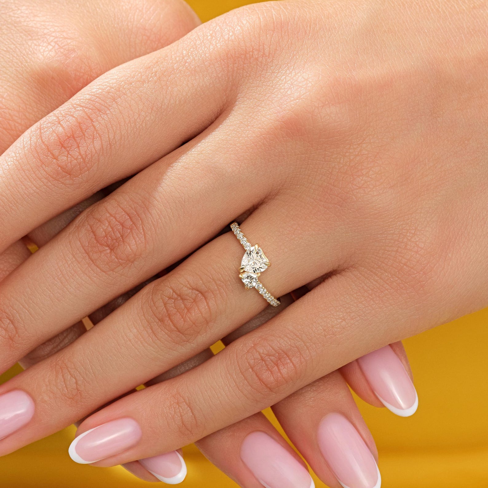 The Amorelle Ring - Heart Diamond Toi et Moi Ring