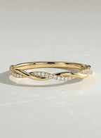 The Aveline Ring - Diamond Twist Band