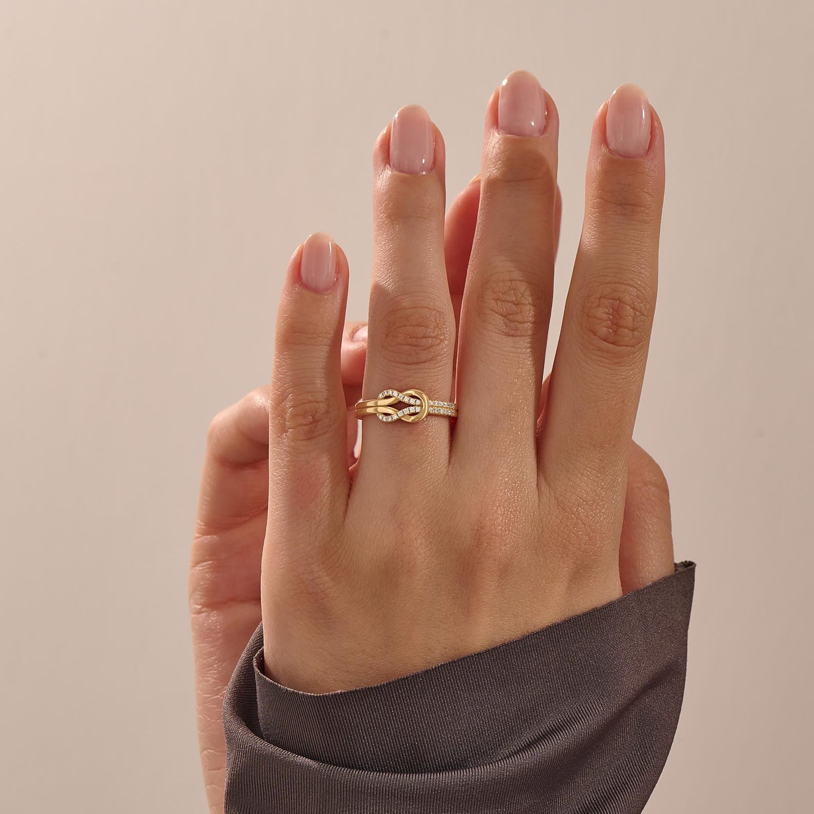The Avenor Ring - Diamond Knot Band