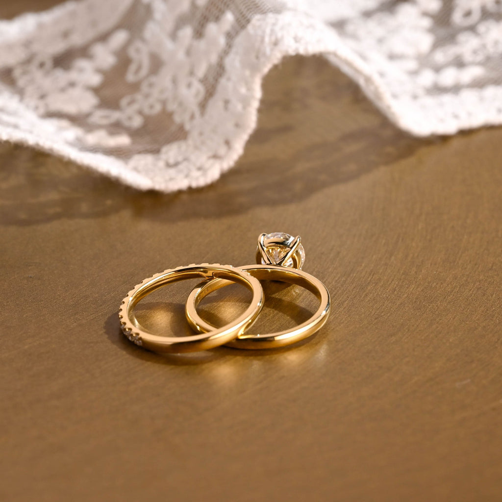 The Clara Bridal Set - Round Solitaire Ring with Pavé Wedding Band