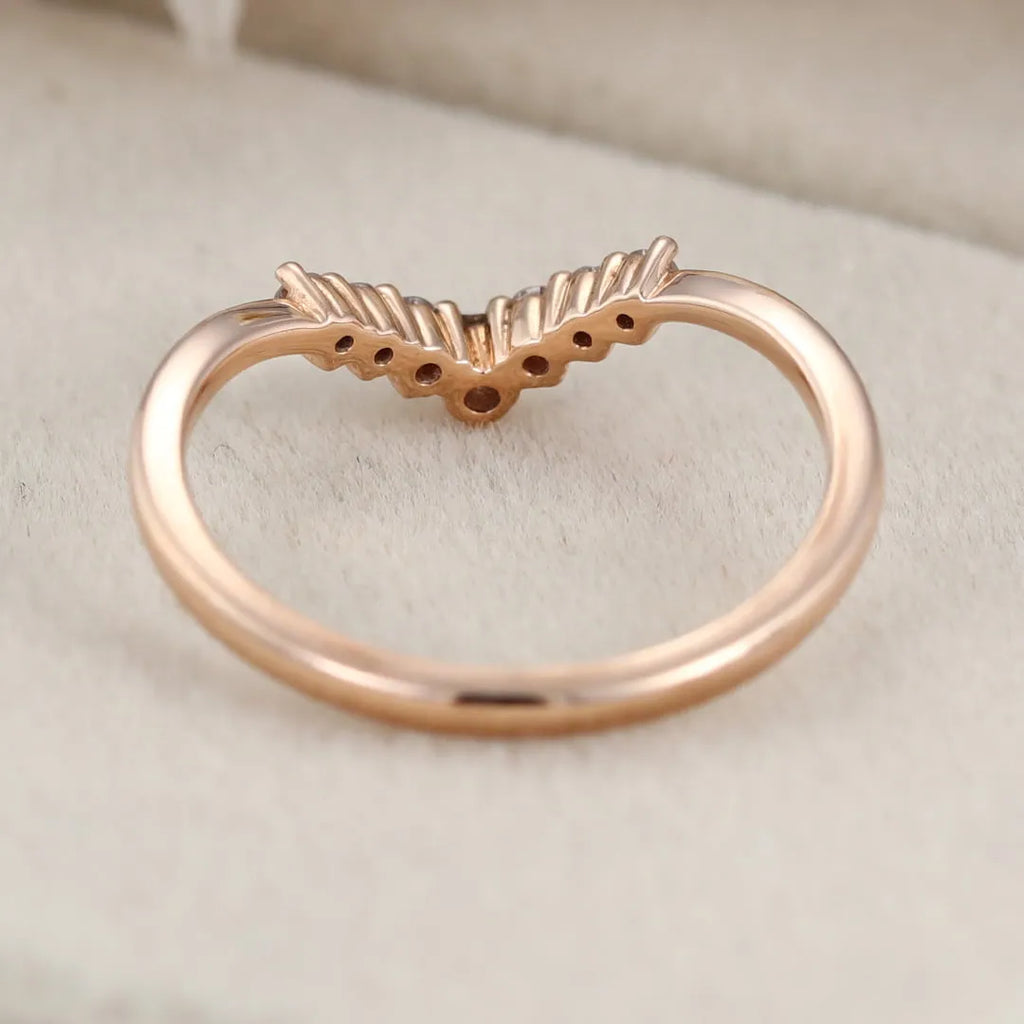 The Elin Ring - Round Diamond V Contour Ring