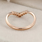 The Elin Ring - Round Diamond V Contour Ring