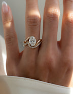 The Elodie Bridal Set - Oval Diamond Ring with Twisted Contour Band
