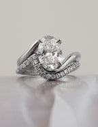 The Elodie Bridal Set - Oval Diamond Ring with Twisted Contour Band