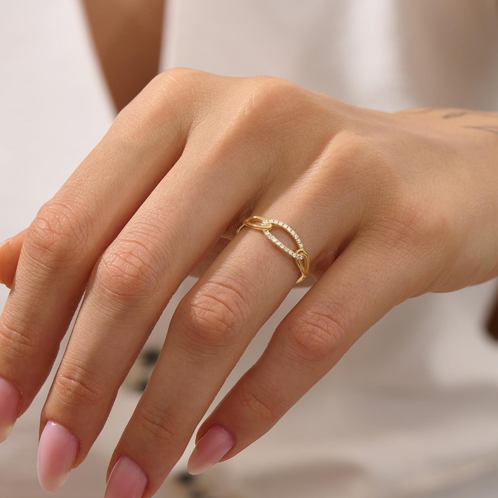 The Eloura Ring - Oval Pavé Diamond Ring